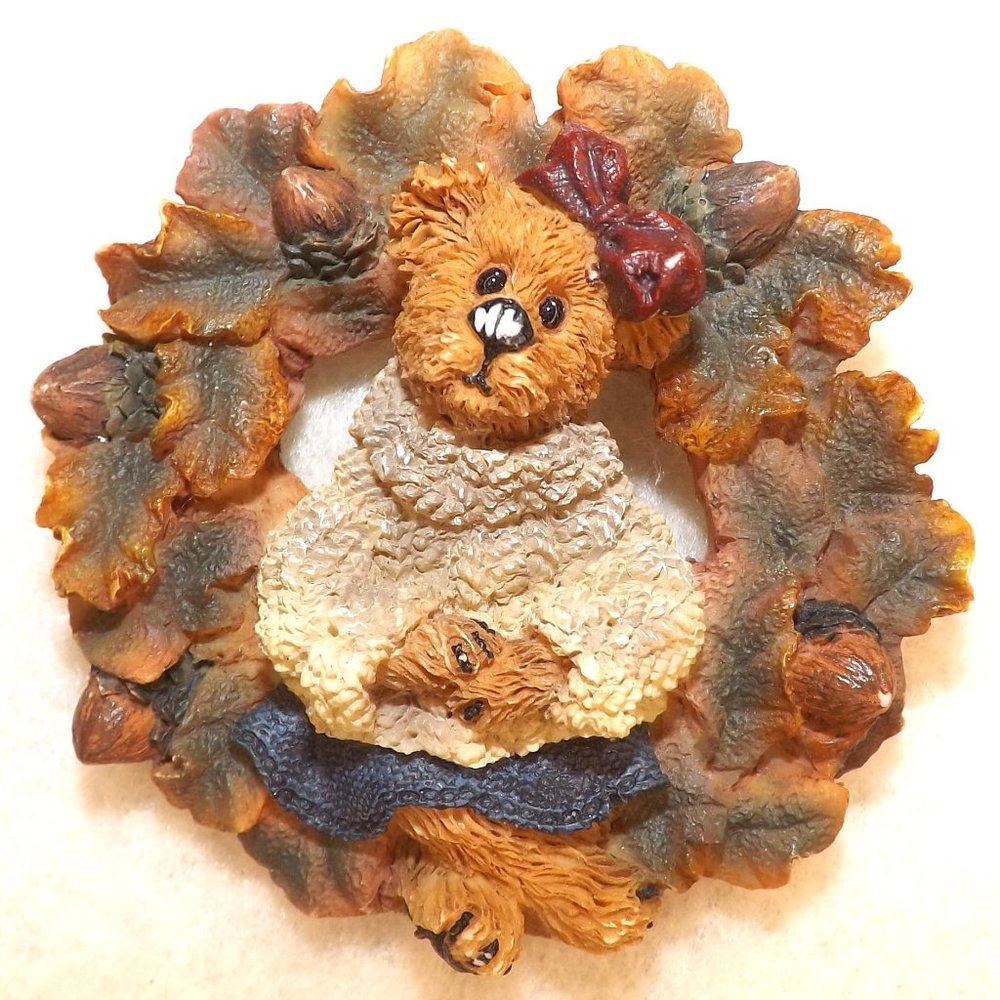 Boyds Bears- Autumn/Fall Pin/Brooch